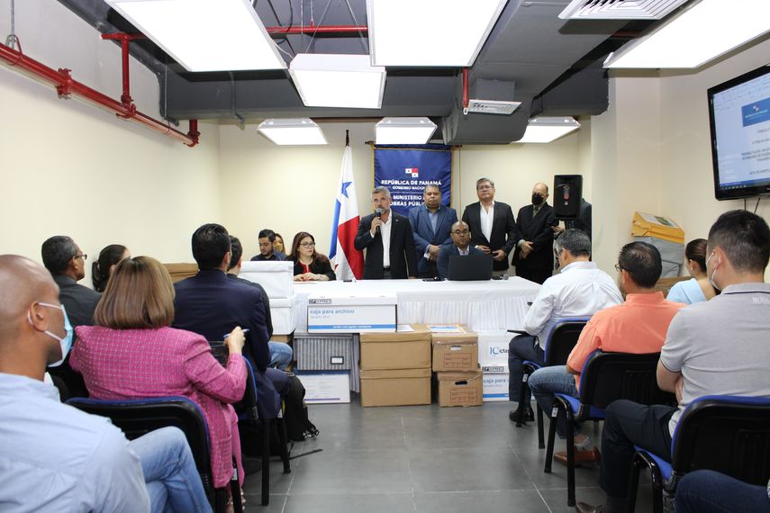 Recepción de las propuestas para proyecto carretera Panamericana Este.