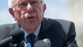 El senador estadounidense Bernie Sanders se recupera de una operación