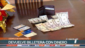 Joven devuelve cartera con más de B/.100.00