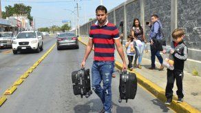 Nuevo Laredo recibe grupo de migrantes devueltos por EEUU