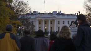 Cierran la Casa Blanca por supuesto tiroteo dentro del complejo presidencial