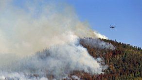 Acusan a hombre de causar incendio en California