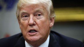 Juez falla en contra de Trump en caso sobre el DACA