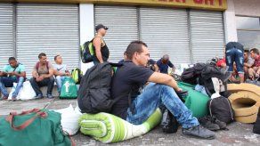 Dos congresistas estadounidenses visitan emigrantes cubanos en Costa Rica