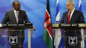 Netanyahu arriba a Uganda al inicio de gira por Africa