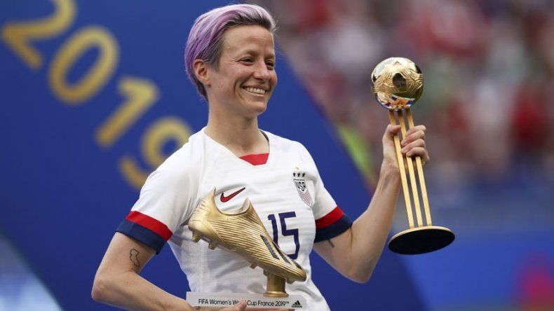Título en mano, Rapinoe reanuda batalla por igualdad