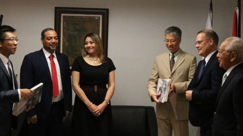 CEN del PRD se reúne con embajador de China en Panamá