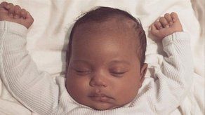 Kim Kardashian comparte la primera foto de su hijo Saint West