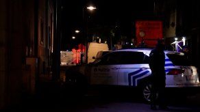 Policía muere apuñalado en Bruselas