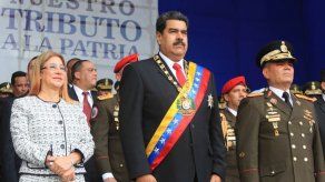 Suspenden abruptamente acto militar de Maduro