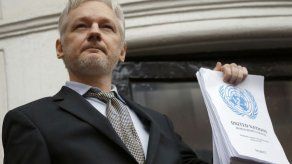 Justicia británica ratifica orden de arresto de Assange