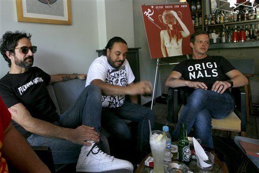Molotov cantará polémico tema en gira en EEUU