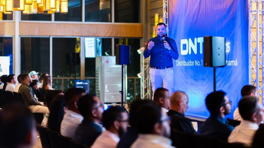 Hubo más de 150 participantes. Hubo más de 150 participantes.