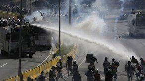 Otro muerto en protestas en Venezuela