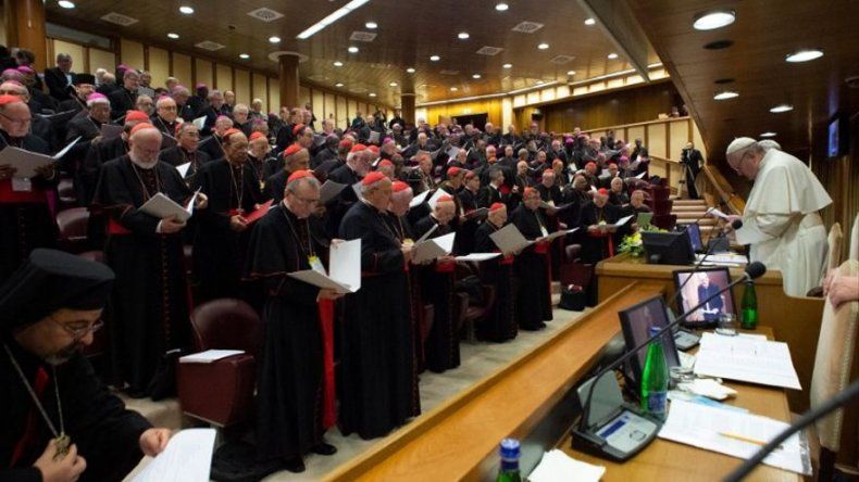 El Vaticano levanta la inmunidad del nuncio en Francia, acusado de agresión sexual