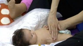 Masajes infantiles, un estímulo de crecimiento en bebés prematuros