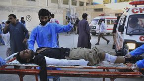 Más de 15 personas resultaron heridas por la bomba en Pakistán.