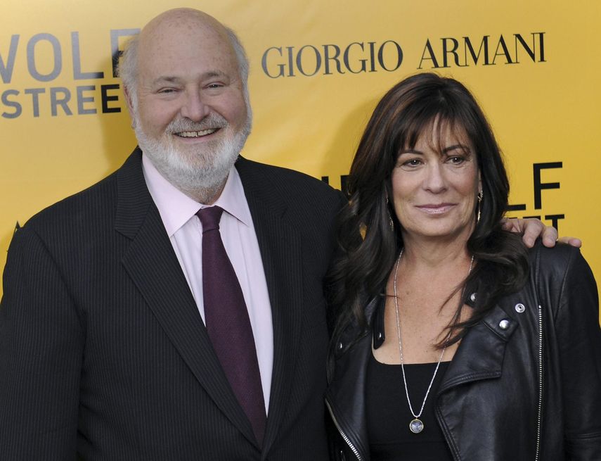 Director estadounidense Rob Reiner y su esposa Michele Singer