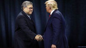 Trump ignora los pedidos de su secretario y vuelve a tuitear