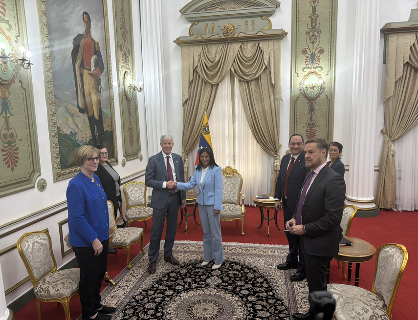 Secretario de Energía de EE. UU. se reúne con Delcy Rodríguez