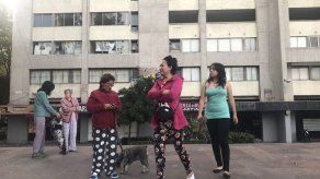 Mueren de infarto dos mujeres en nuevo sismo de 6