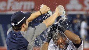 Yanquis ganan con error de Atléticos en el episodio 14