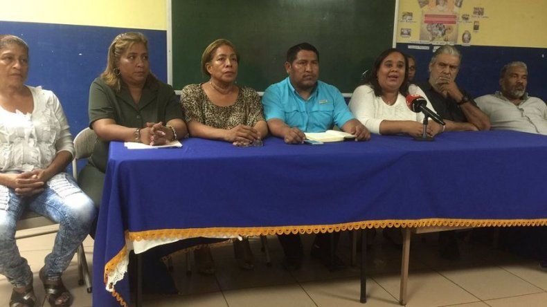 Padres de Familia rechazan huelga y piden sanciones para los docentes