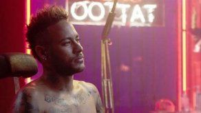 Neymar reta a sus seguidores a enfrentarse por primera vez a la aguja