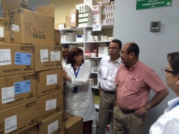 Girón inspecciona abastecimiento de medicamentos de la CSS en Chiriquí