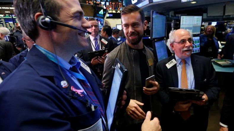 Wall Street cierra casi en equilibrio en víspera de feriado en EEUU