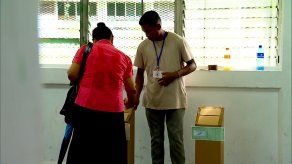 Miembros de Realizando Metas acudieron a las urnas durante elecciones primarias