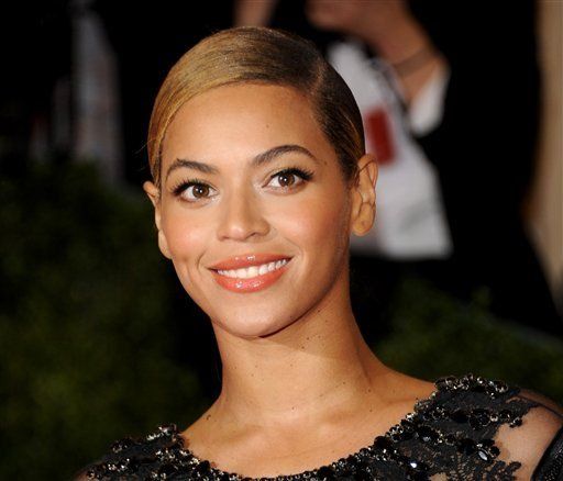 Fuente AP: Beyonce al medio tiempo del Super Bowl