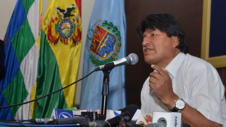 Evo Morales fue operado con éxito de la rodilla izquierda