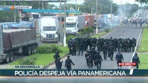 Se registran enfrentamientos entre Policías y manifestantes en Santiago Se registran enfrentamientos entre Policías y manifestantes en Santiago