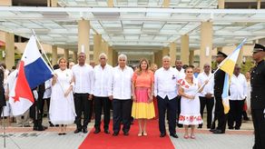 Presidente Mulino encabeza celebración por la consolidación de la Separación de Panamá de Colombia en Colón