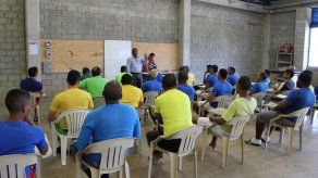 45 privados de libertad realizan prueba de admisión para ingresar a la Universidad de Panamá