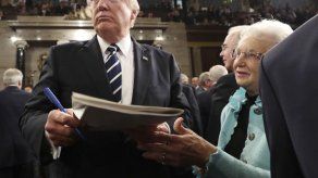 Funcionarios: Irak sale de lista de países vetados por Trump