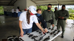 Intermcabio de armas por vale