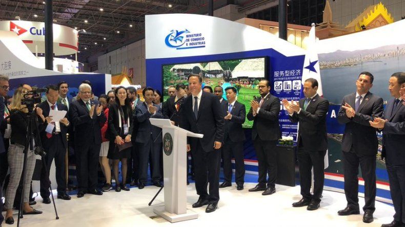Varela expresa su respaldo a la política comercial de China con visita a Expo