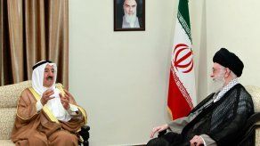 Ayatolá busca lazos más cercanos con países árabes