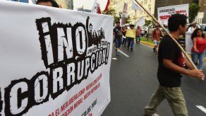 Separan del cargo a fiscal que llevaba el caso Odebrecht en Perú