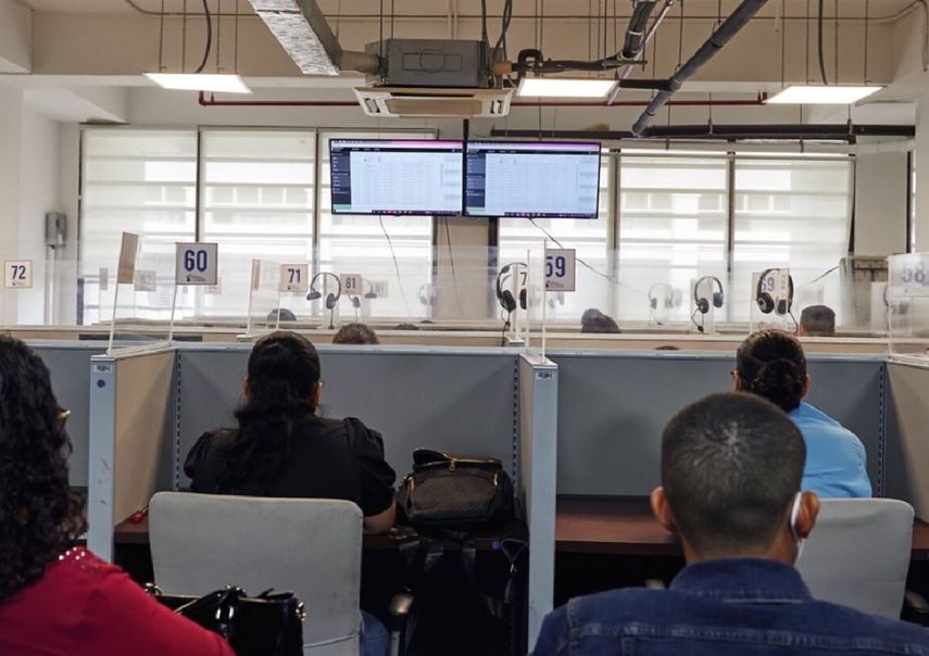 El 56% de las firmas recolectadas por precandidatos se han efectuado a través del centro de atención al usuario el Tribunal Electoral.