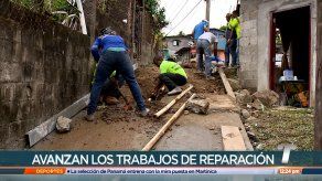 Avanzan los trabajos de reparación de la vereda en La Turín