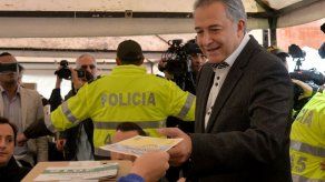 Colombia: designan exgeneral de policía como vicepresidente