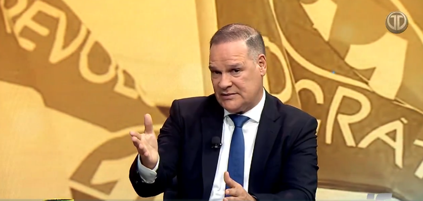 Pedro Miguel González.