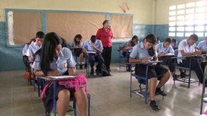 El 1 de diciembre, en Panamá, se le rinde honor a los educadores.