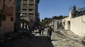 Aumentan a 37 los muertos en doble atentado suicida en Kabul