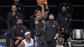 Con 39 puntos de Irving