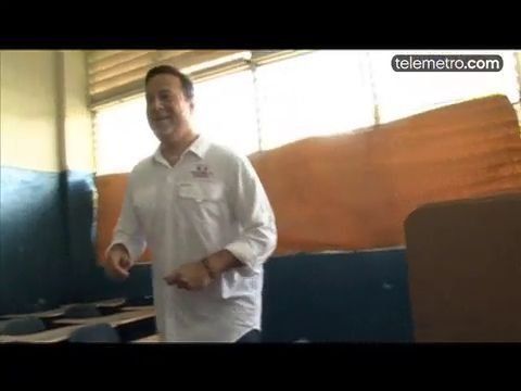 Presidente Martinelli baraja nombres para sucederlo