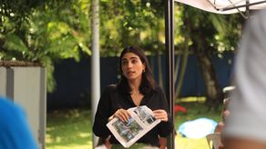 Serena Vamvas, representante de San Francisco, se refiere a las ayudas entregadas por la junta comunal.